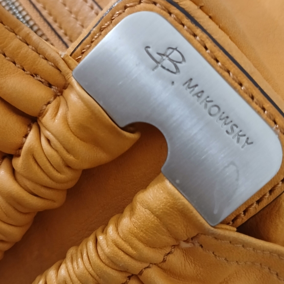 B. Makowsky Handbag - Picture 4 of 8